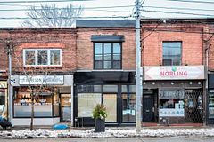 1514 Queen Street W 2, Toronto, ON M6R 1A6