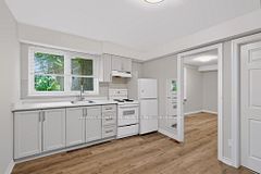 1576 Eglinton Avenue W 2, Toronto, ON M6E 2G8