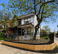151 Campbell Avenue, Toronto, ON M6P 3V3