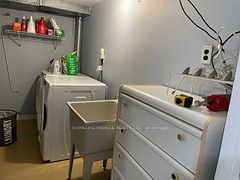 33 Gordon Drive, Brampton, ON L6Y 2A8