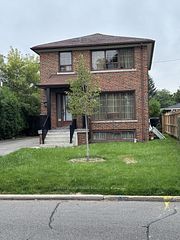 200 Locksley Avenue, Toronto, ON M6B 3N9