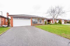 71 Keegan Crescent, Toronto, ON M3J 1G1