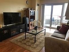 25 Kingsbridge Garden Circle 1122, Mississauga, ON L5R 4B1
