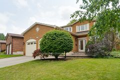 12 Jason Crescent, Halton Hills, ON L7G 4Z4