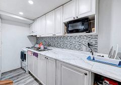6 Roehampton Crescent W Basement , Brampton, ON L6Y 2R4
