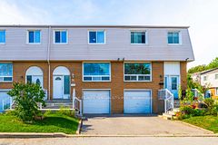 3525 Brandon Gate Drive 11, Mississauga, ON L4T 3M3