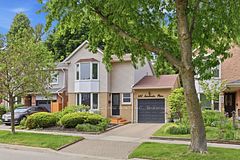 680 SWEETWATER Place, Mississauga, ON L5H 3Y9