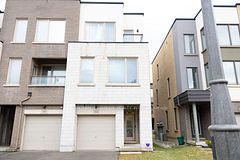 206 Huguenot Road, Oakville, ON L6H 0L6