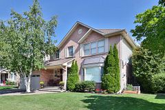2109 Keith Close, Burlington, ON L7M 3H8