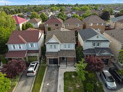 92 Charleswood Circle, Brampton, ON L7A 1Z1
