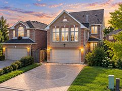 42 Ripley Crescent, Brampton, ON L6Y 5C4