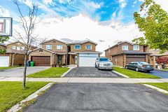 240 Simmons Boulevard, Brampton, ON L6V 3Y1