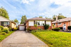 39 Checkendon Drive, Toronto, ON M9W 2Y8