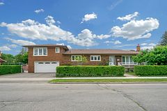110 Harding Avenue, Toronto, ON M6M 3A6