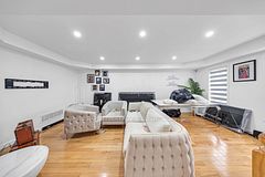 39 Decker Hollow Circle, Brampton, ON L6X 0K9