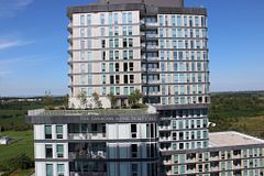 3220 William Coltson Avenue 1406, Oakville, ON L6H 7X9