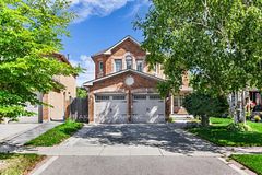 6907 Gracefield Drive, Mississauga, ON L5N 6T7