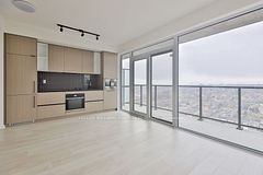 1285 Dupont Street 2406, Toronto, ON M6H 0E3
