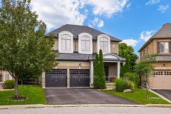 17 Island Grove, Brampton, ON L6X 0W6