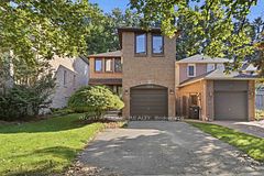 1355 Boulder Creek Crescent, Mississauga, ON L5J 4N7