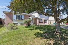 16 Heather Court, Halton Hills, ON L7G 2R6