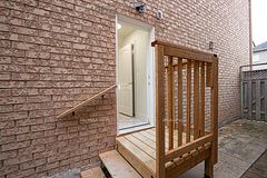 5446 Tasha Drive Lower, Mississauga, ON L5M 6N5