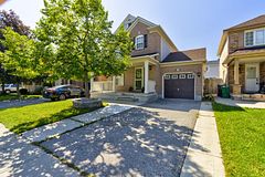 20 Orangegrove Drive, Brampton, ON L7A 3N4
