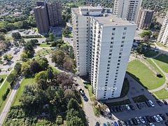 320 Dixon Road 1813, Toronto, ON M9R 1S8