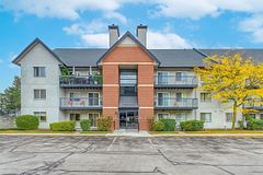 1450 Glen Abbey Gate 911, Oakville, ON L6M 2V7