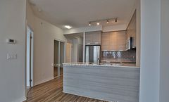 75 Eglinton Avenue W 1306, Mississauga, ON L5R 1B2