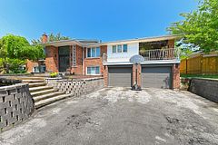 2101 Parkway Drive, Burlington, ON L7P 1S5