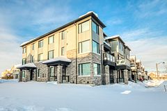 3049 Merrick Road, Oakville, ON L6H 7G1