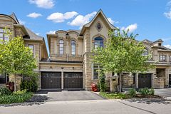 2444 Chateau Common, Oakville, ON L6M 0S1