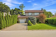 3415 Schomberg Avenue, Mississauga, ON L4Y 2P5