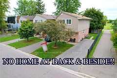 25 Gladstone Square, Brampton, ON L6S 2H5