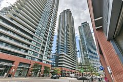 2220 Lakeshore Boulevard W 4301, Toronto, ON M8V 0C1