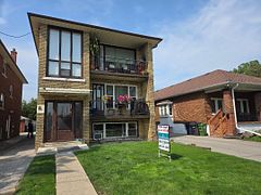 8A Nineteenth Street, Toronto, ON M8V 3L3