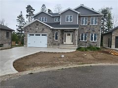766 CAMPBELL Avenue, Kincardine, ON N2Z 1W1