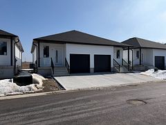 335 John Street S, Aylmer, ON N5H 2C9