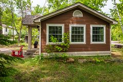 1052 Rat Bay 105-8 Road, Lake of Bays, ON P1H 2J6