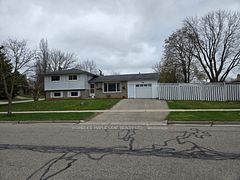 261 Overlea Drive, Kitchener, ON N2M 1T7