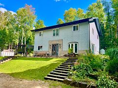 1630 Musclow Greenview Road, Hastings Highlands, ON K0L 1C0