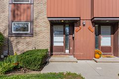 539 Willow Road 19, Guelph, ON N1H 7G3