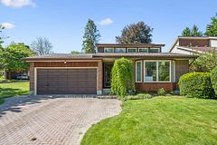 2 Pickwick Place, Guelph, ON N1H 7V8