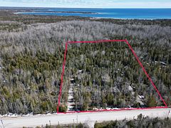 31 Baise Avenue, Northern Bruce Peninsula, ON N0H 2R0