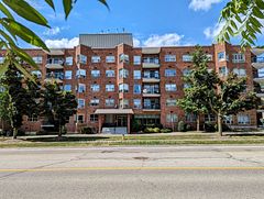 300 Keats Way 407, Waterloo, ON N2L 6E6