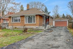 13 Dunham Street, Beacon Hill North - South and Area, ON K1J 7L5