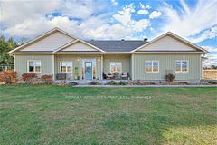 100 SUMMERS Road, Rideau Lakes, ON K0G 1E0