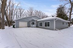 731 Francie Lane, Laurentian Valley, ON K8A 6W2