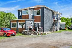 309-313 Front Road, Hawkesbury, ON K6A 2T1